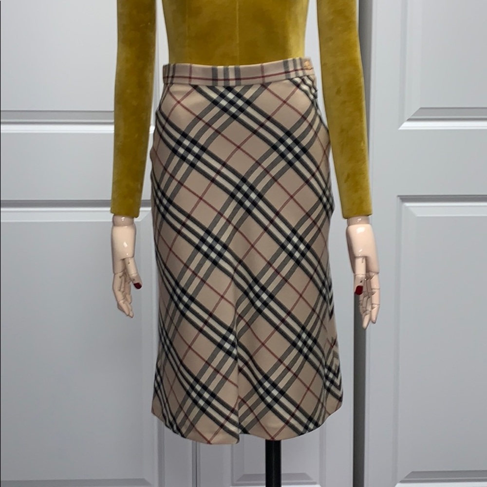 Vintage Burberry nova check wool A-line skirt